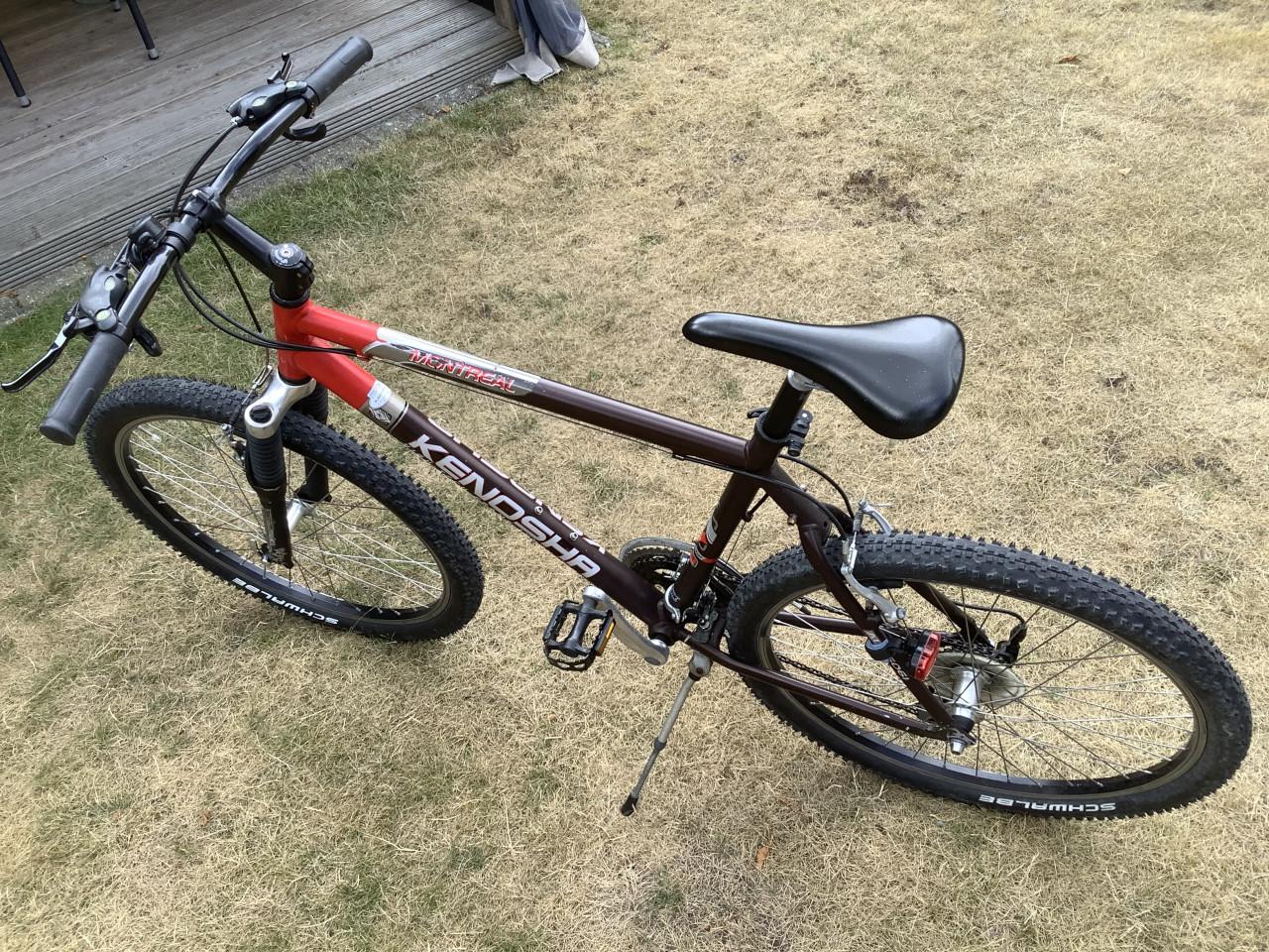 Mountainbike Kenosha Montreal framemaat 52cm. Wielmaat 26"  Met Shimano