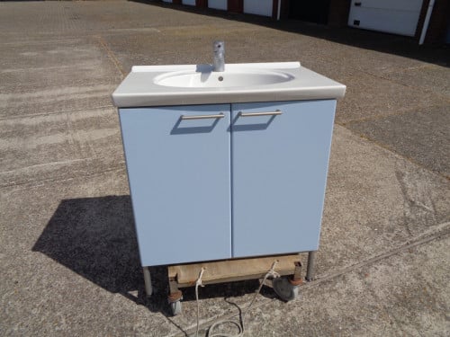 Toiletmeubel  Compleet  met Bak en kraan