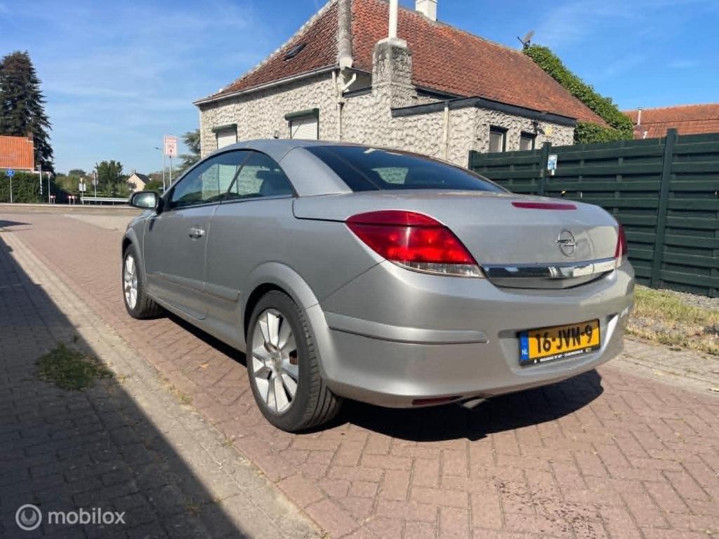 Opel Astra twintop 1.6 cosmo