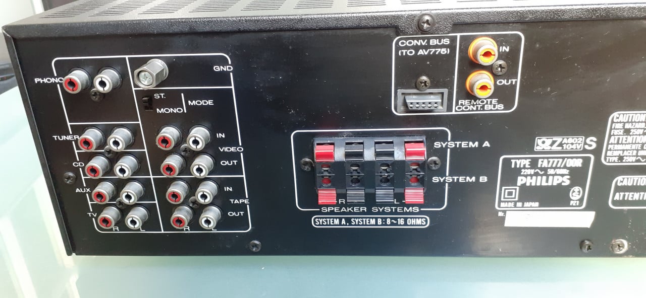 Versterker philipsFA777 2x 50 watt met eqalizer