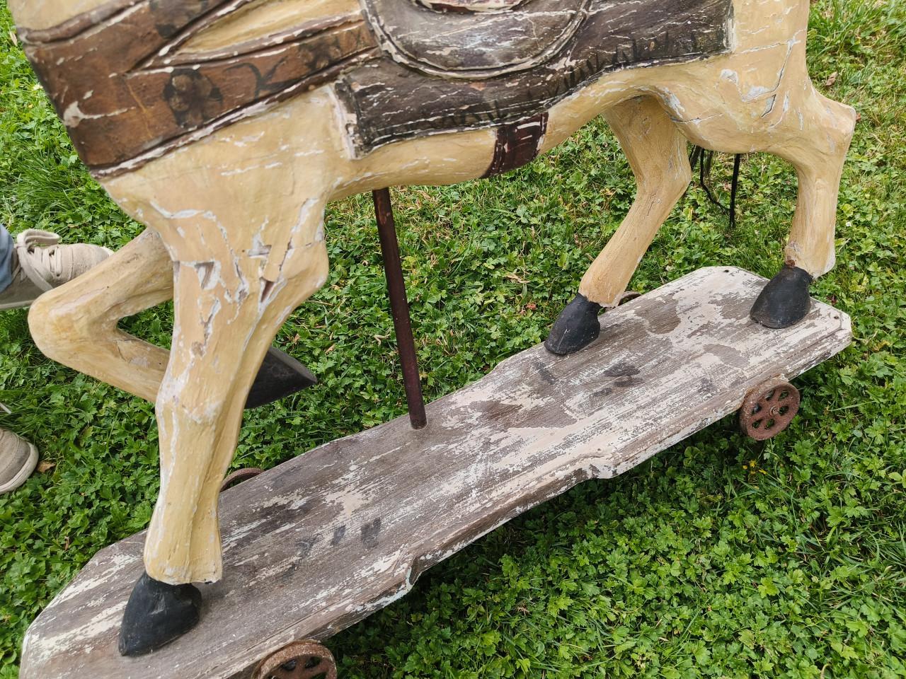 Houten antiek paard
