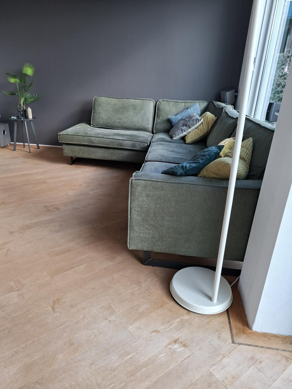 Hoekbank, Bank, Bankstel