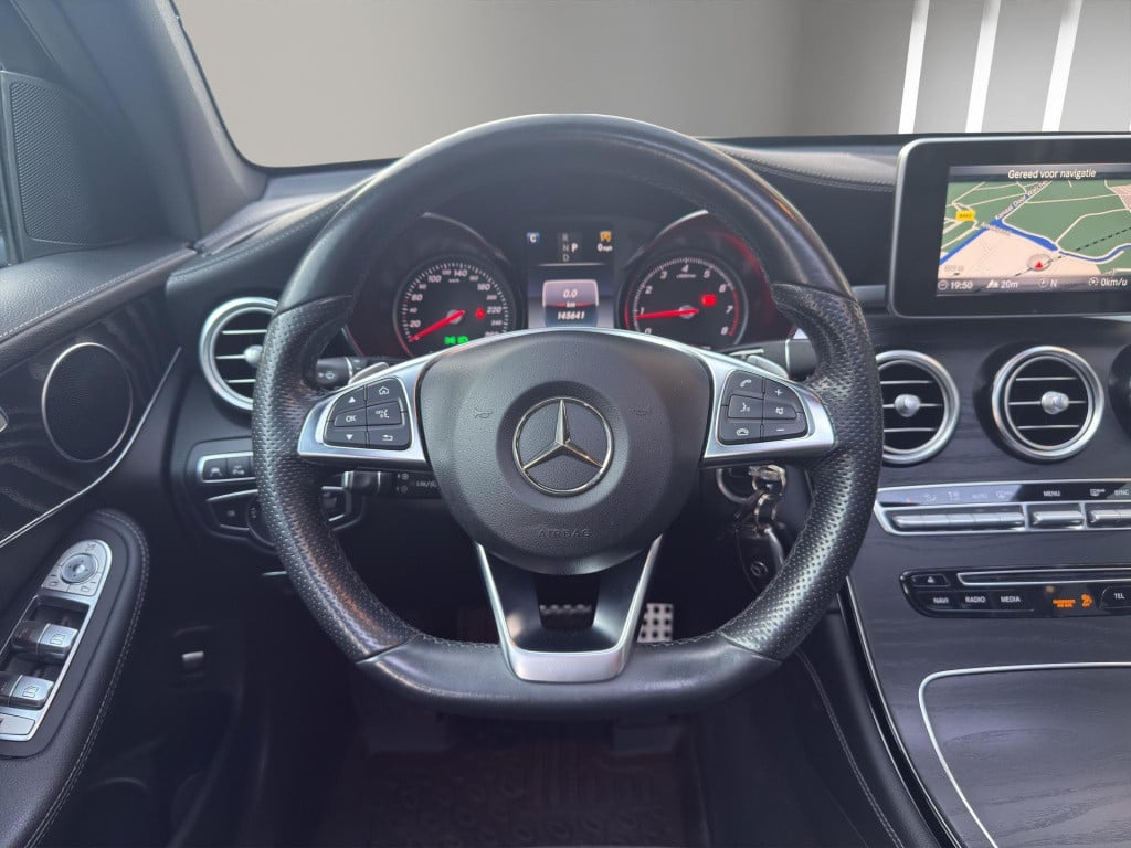 Mercedes-Benz Glc 250 4matic amg pano camera trekhaak