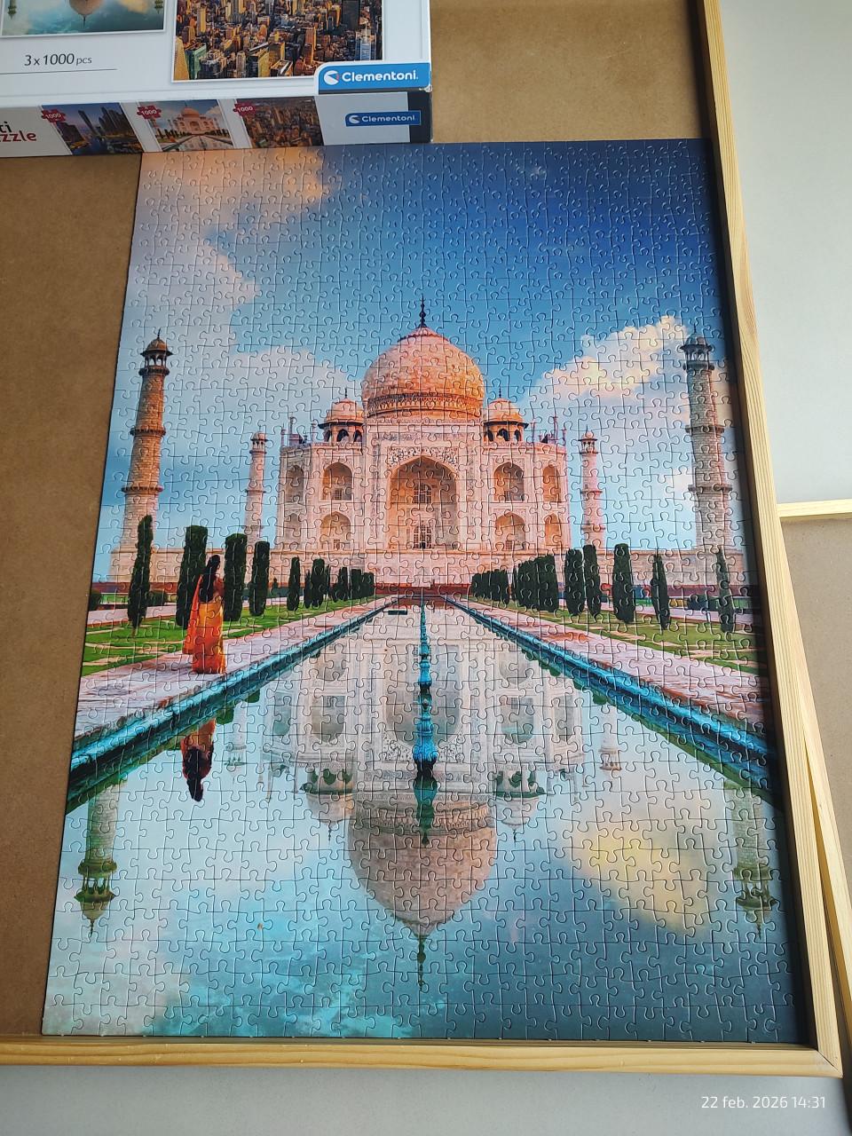 3 puzzels van 1000 stukjes