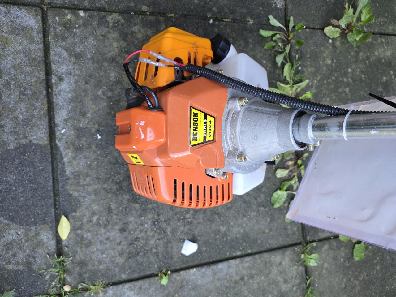 Te koop benzine grasmaaier
