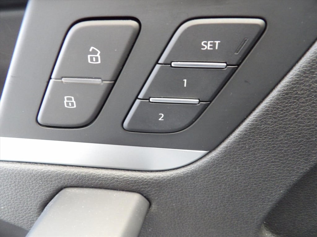 Audi Q5 55 tfsi e quattro 367pk s tronic competition