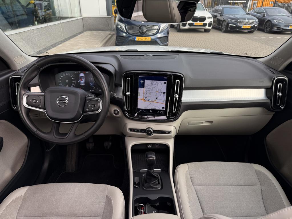 Volvo XC40 1.5 t3 | pano | navi | acc | achteruitrijcamera | stoelverwarmin