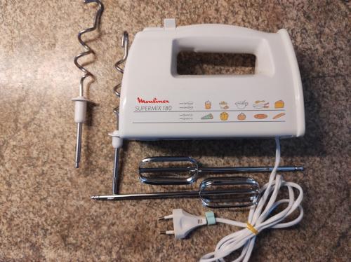 Prima werkende keuken mixer. Merk: Moulinex Supermix 180