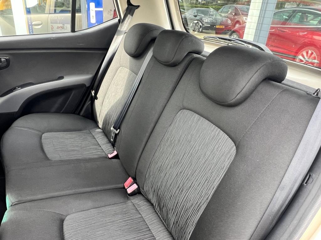 Hyundai I 10 1.2 i-motion cool, airco enz..