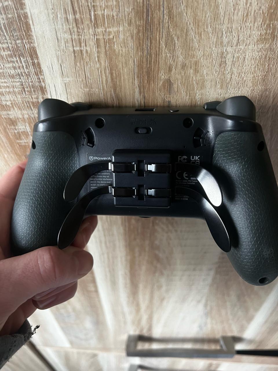 PS4 PowerA Fusion pro controller