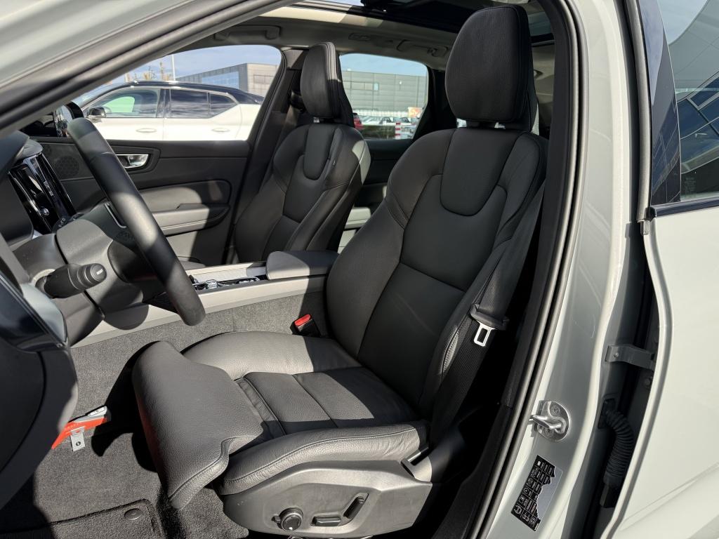 Volvo XC60 t6 398pk recharge plus dark| panodak| adap.cruise| 360camera| aw