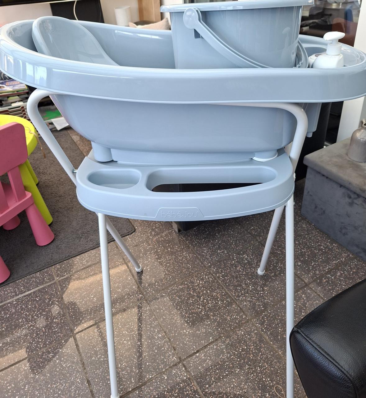 Thermobad met standaard en accessoires