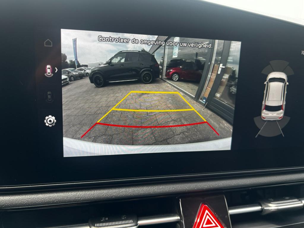 Kia Niro Ev executiveline 64.8 kwh full option, trekhaak afn. pearl white