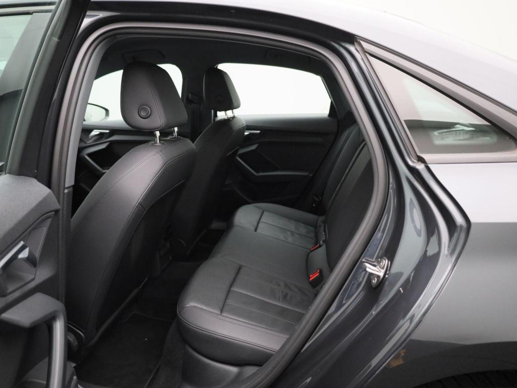 Audi A3 limousine 30 tfsi pro line | automaat | navigatie | stoelverwarming