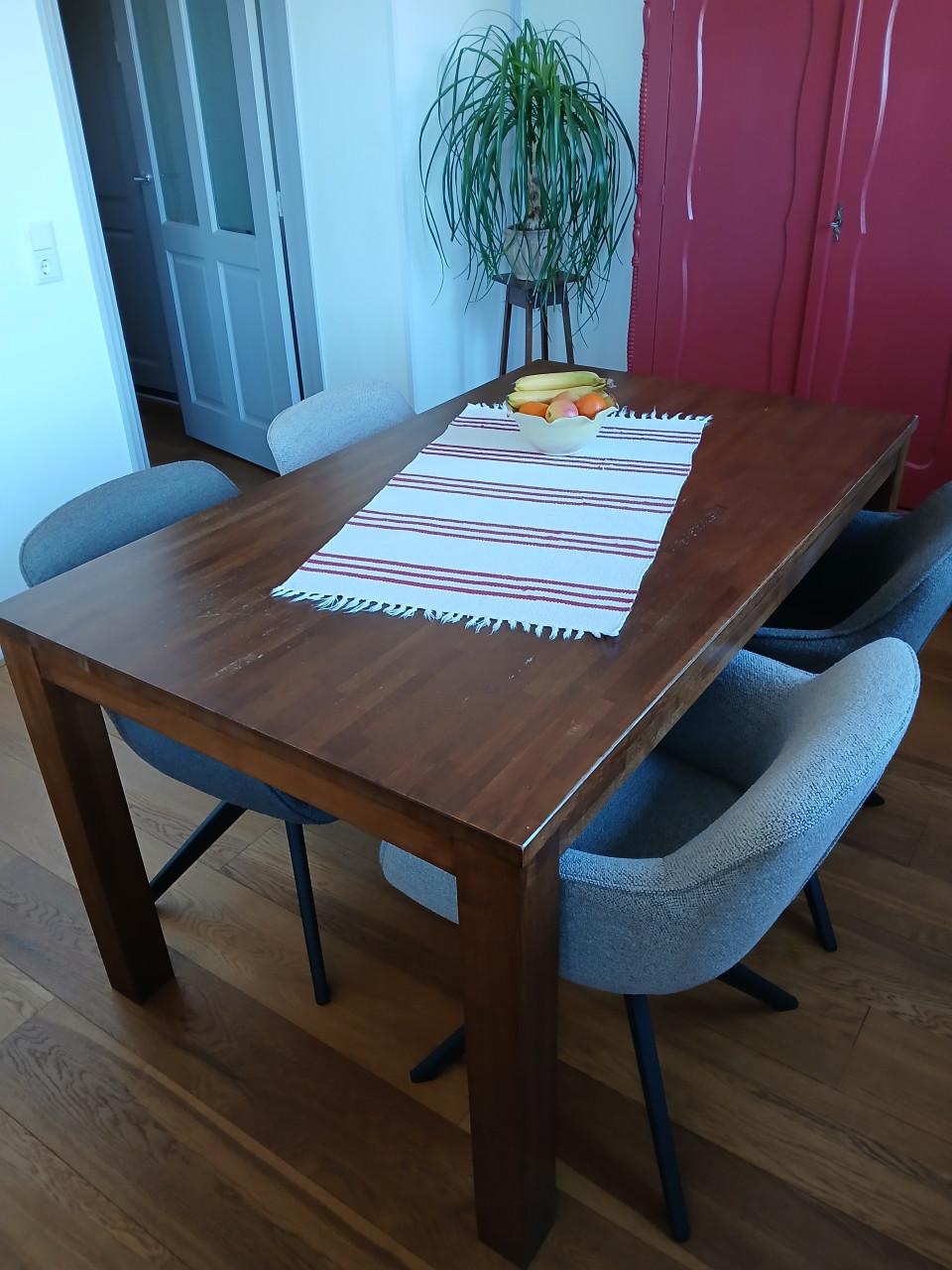 Huiskamer tafel