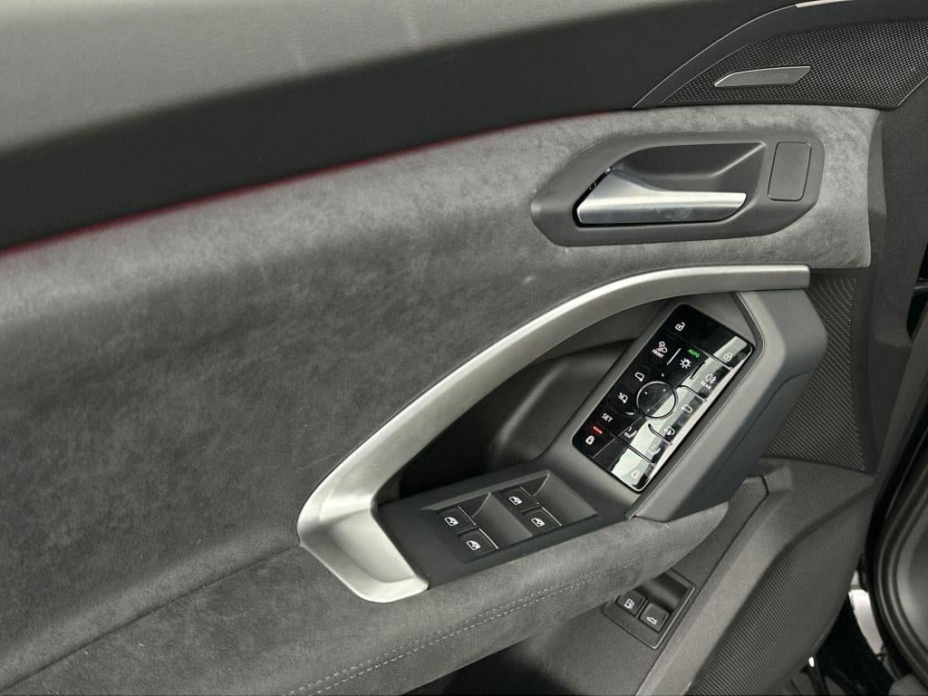Audi Q5 s edition competition e-hybrid 270 kw / 367 pk suv