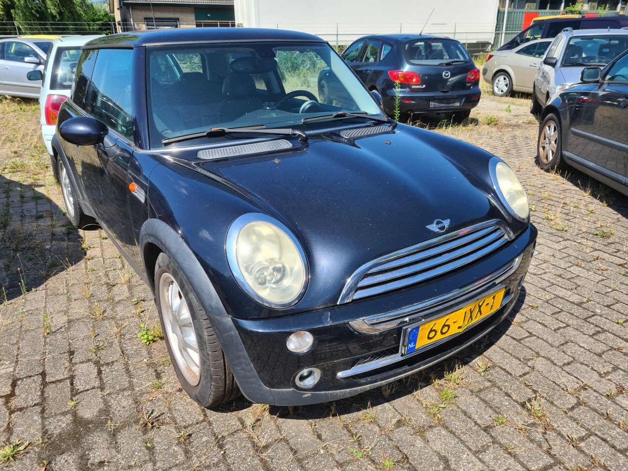 Mini Cooper 16-16V  Nieuwe apk
