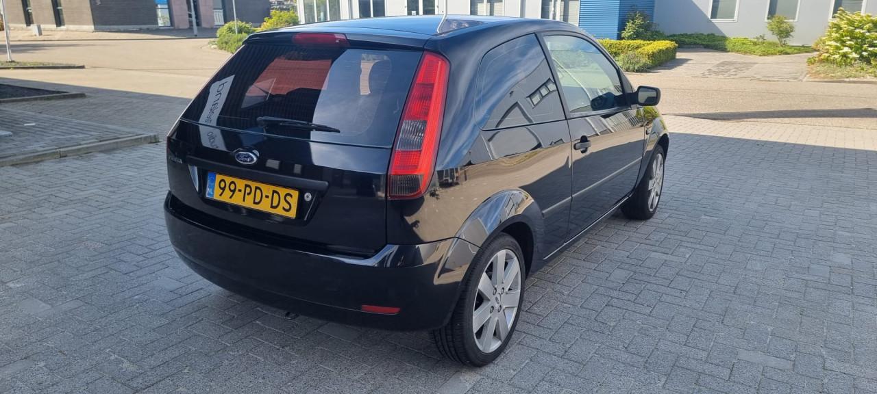 Ford Fiesta in nette staat, vol jaar APK