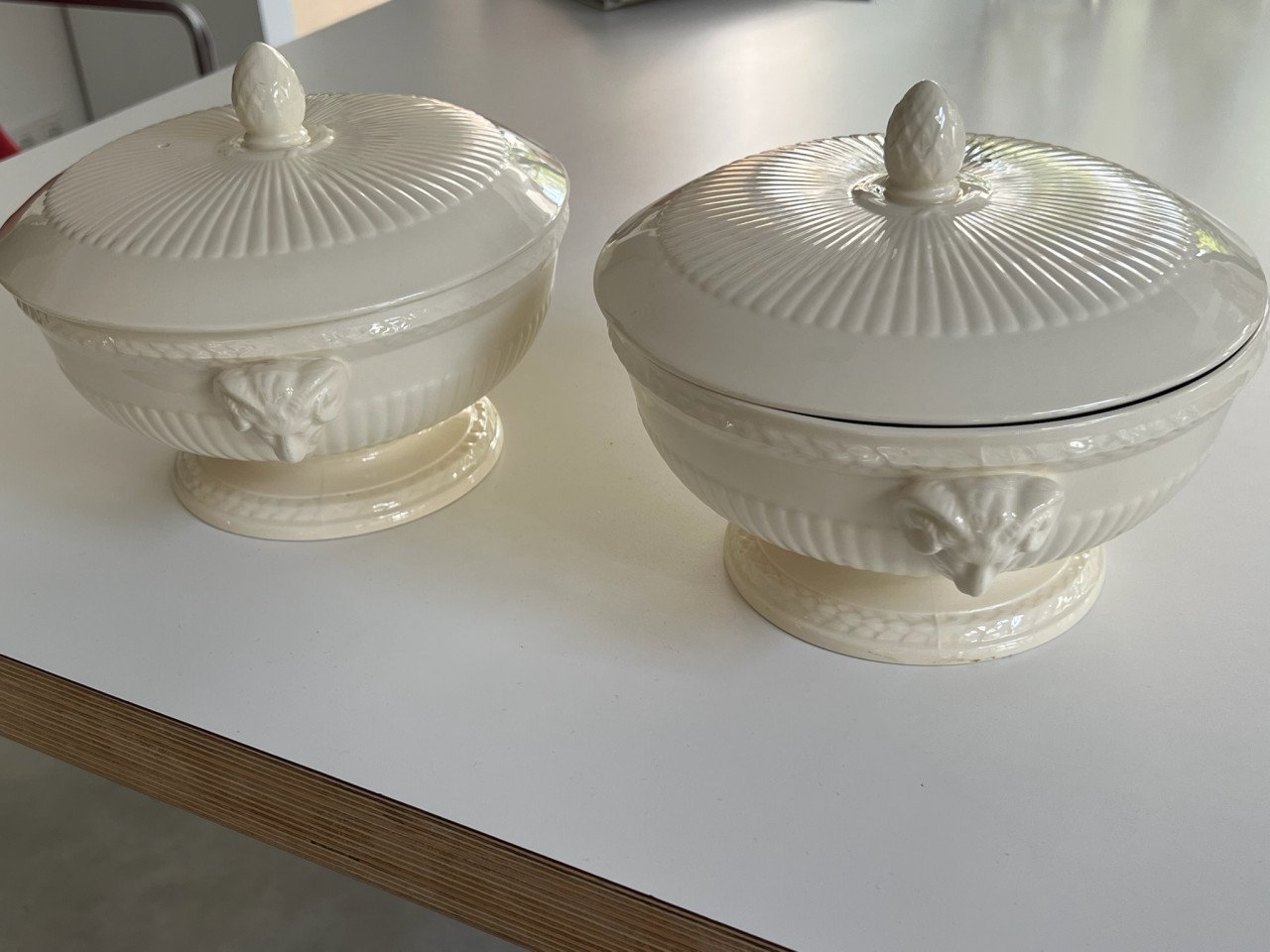 Wedgwood Edme dekschaal 20 cm, 2 stuks