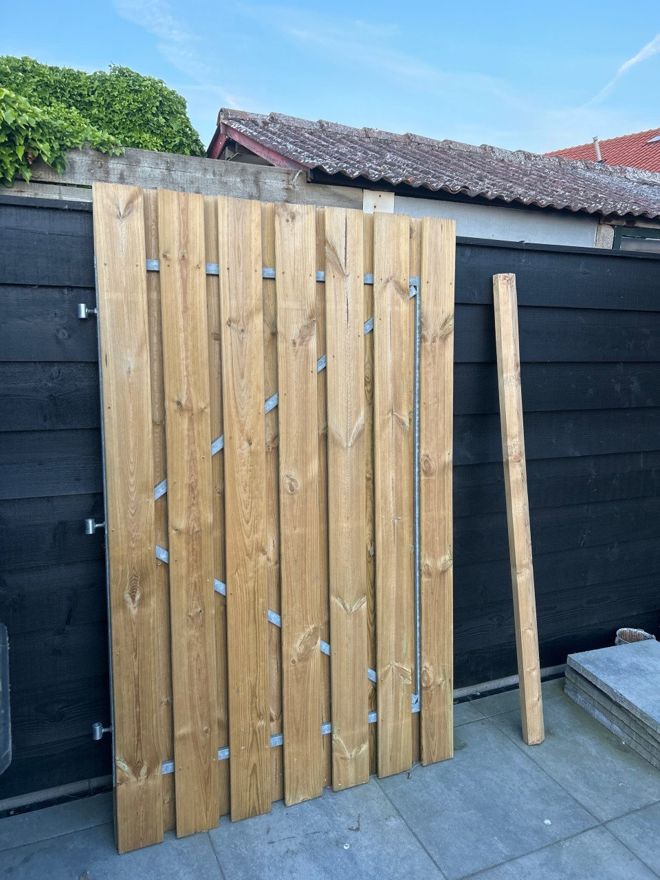 Poort inc hang en sluitwerk