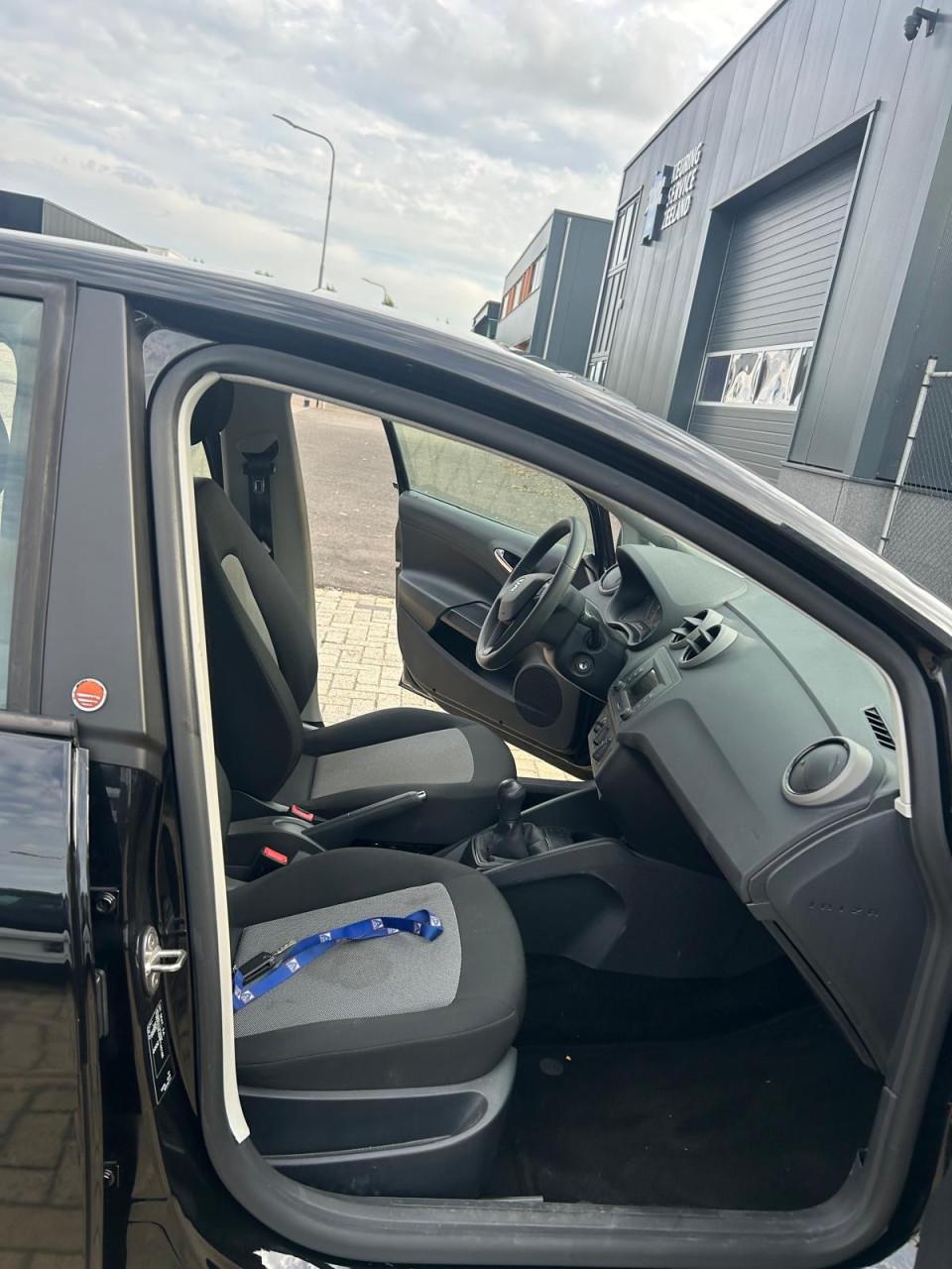 SEAT Ibiza 1.0 MPI 2017 LAGE KMstand 56.016 KM - APK 09-2027