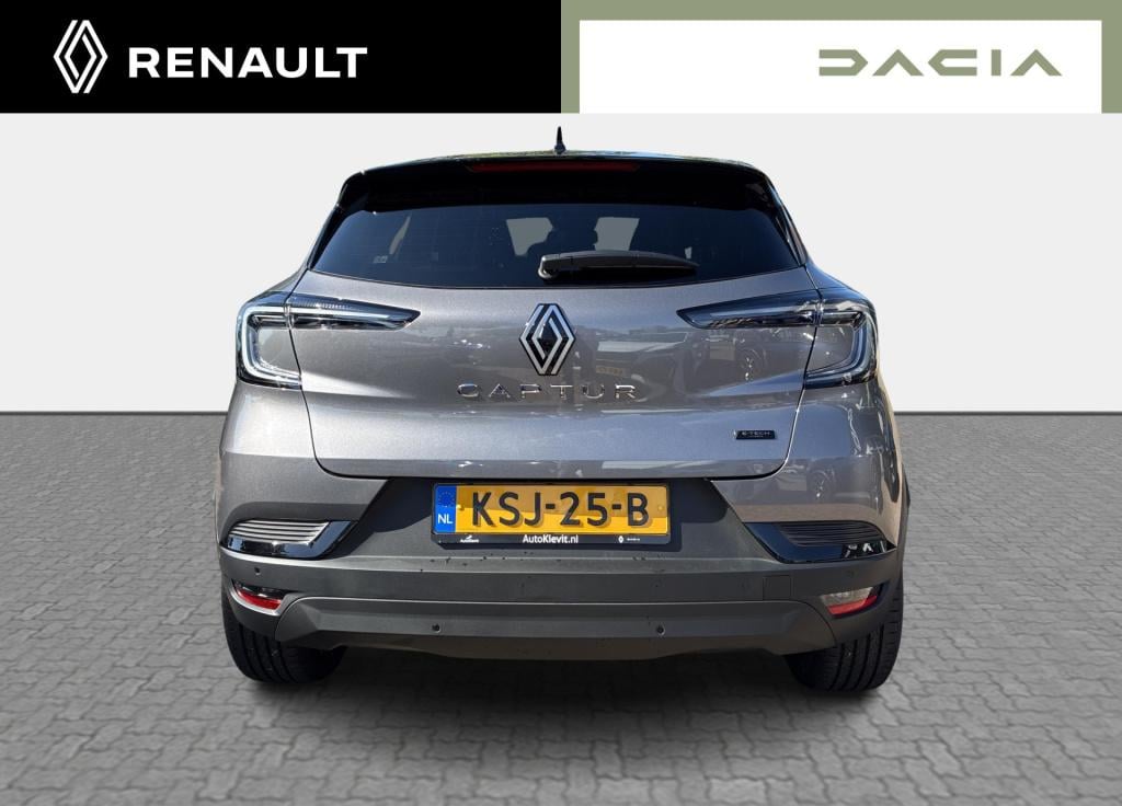 Renault Captur 1.8 e-tech full hybrid 160 techno - demo
