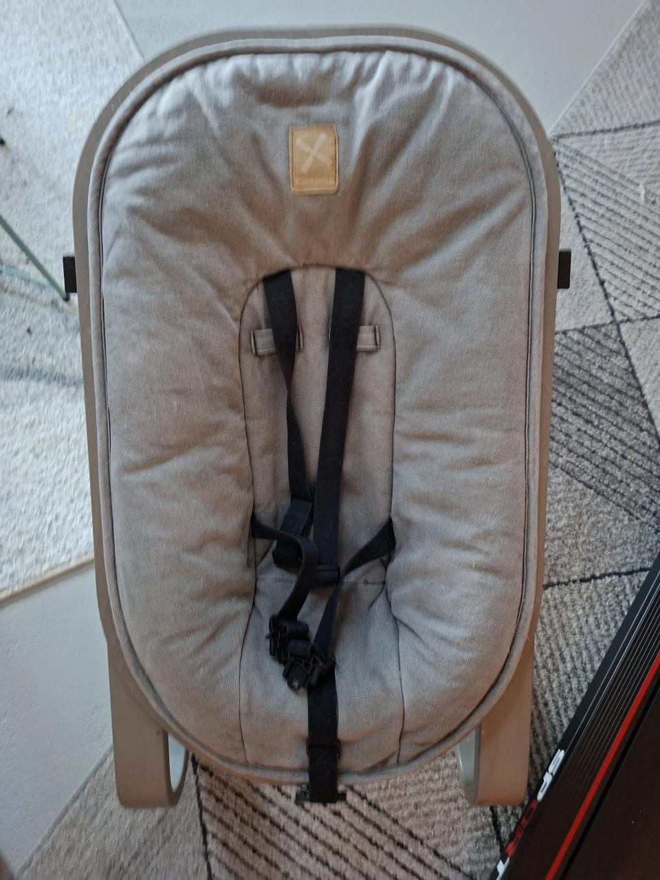 Maxi cosi en zak. Kidsmill wipper en speelboog