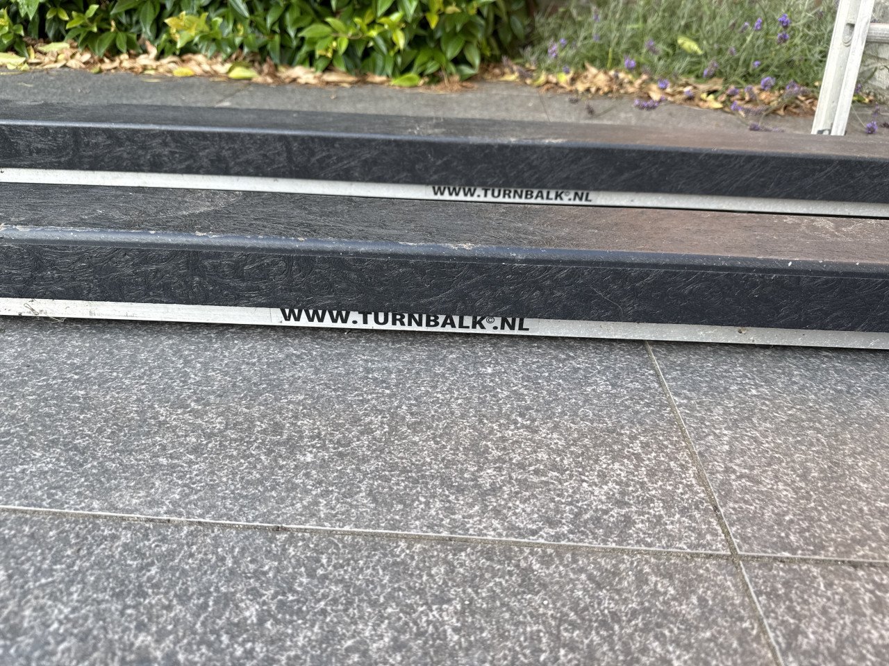 Turnbalken