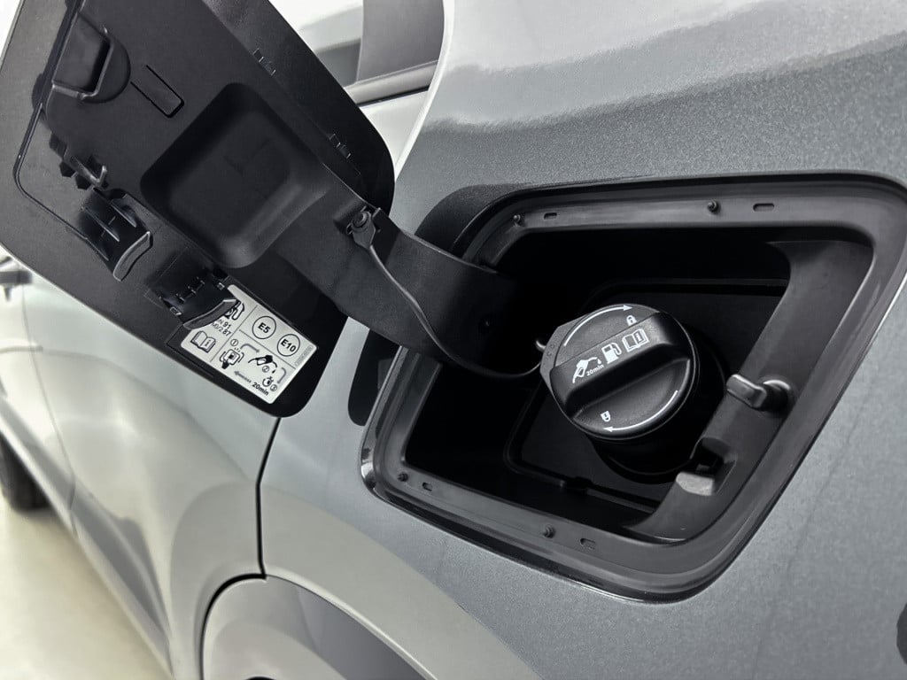 Kia Niro dynamicplusline limited | elektrische stoelen | phev | stoel/stuur