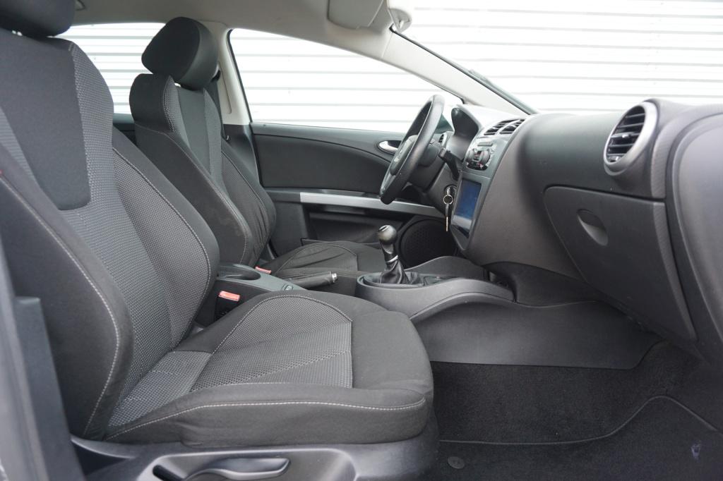 Seat Leon 1.4 tsi reference airco / navi / cruise / camera / stoelverw. / c