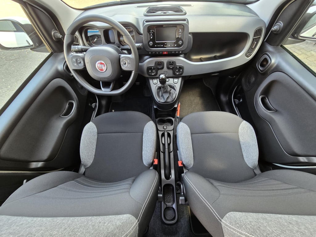 Fiat Panda 1.0 hybrid city life slechts 2895 km!!