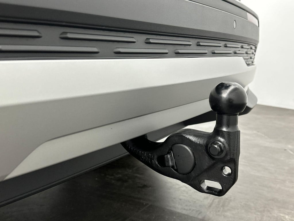 Skoda Elroq business edition tour elektromotor 210 kw / 286 pk