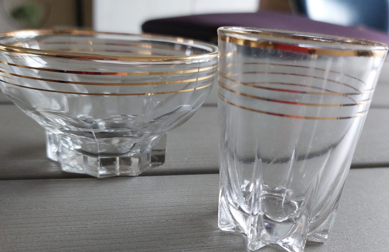 Schaaltjes glazen jaren 50