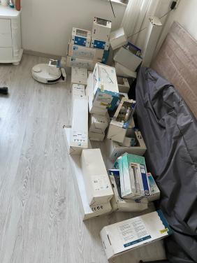 +/- 40 stuks plafond en wand lampen massive ergo nieuw