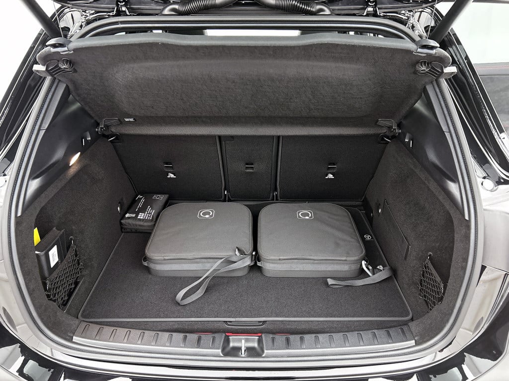 Mercedes-Benz Gla-klasse 250 e business solution amg | premium plus pakket 