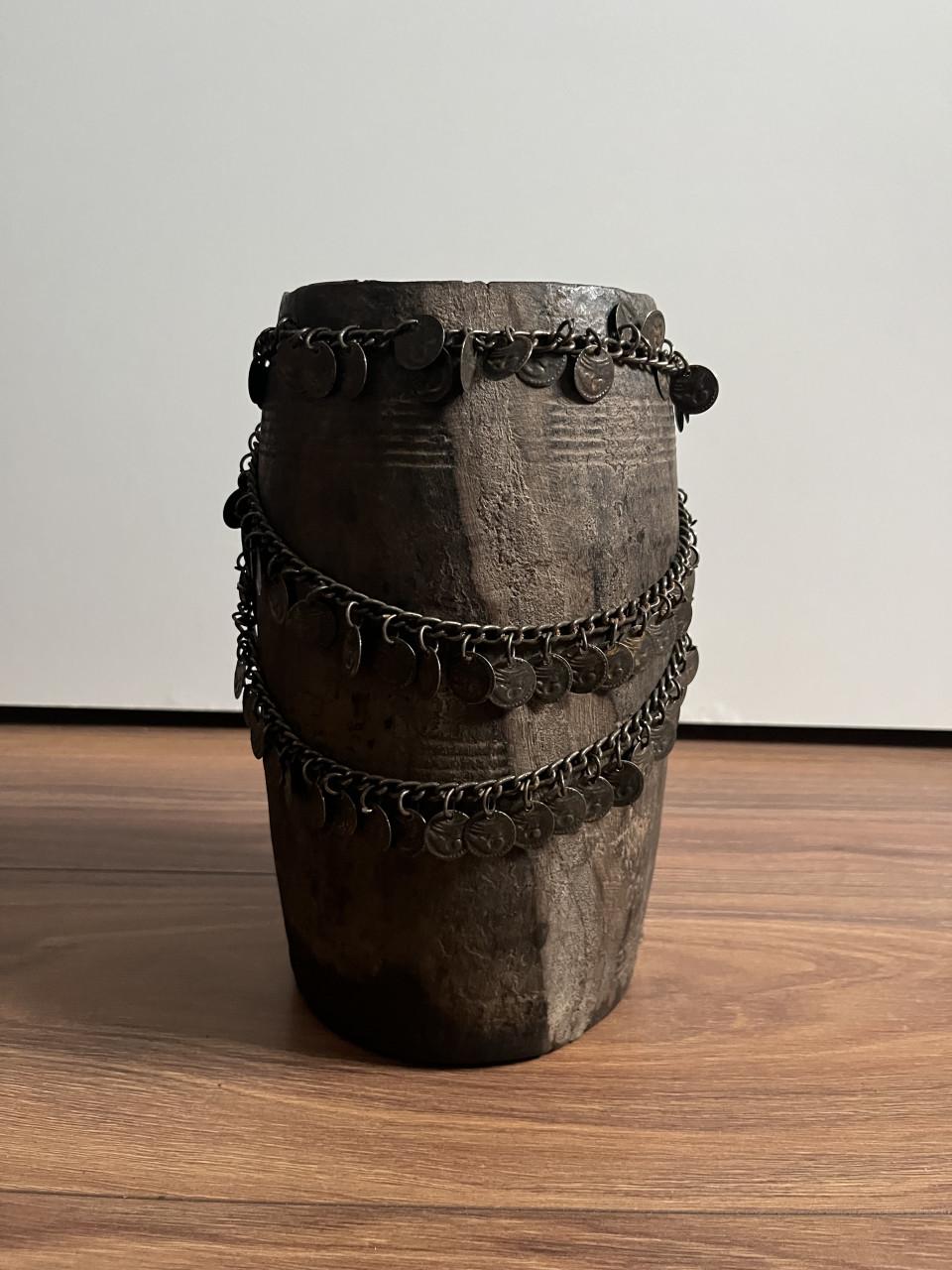 Nepalese pot met ketting 2