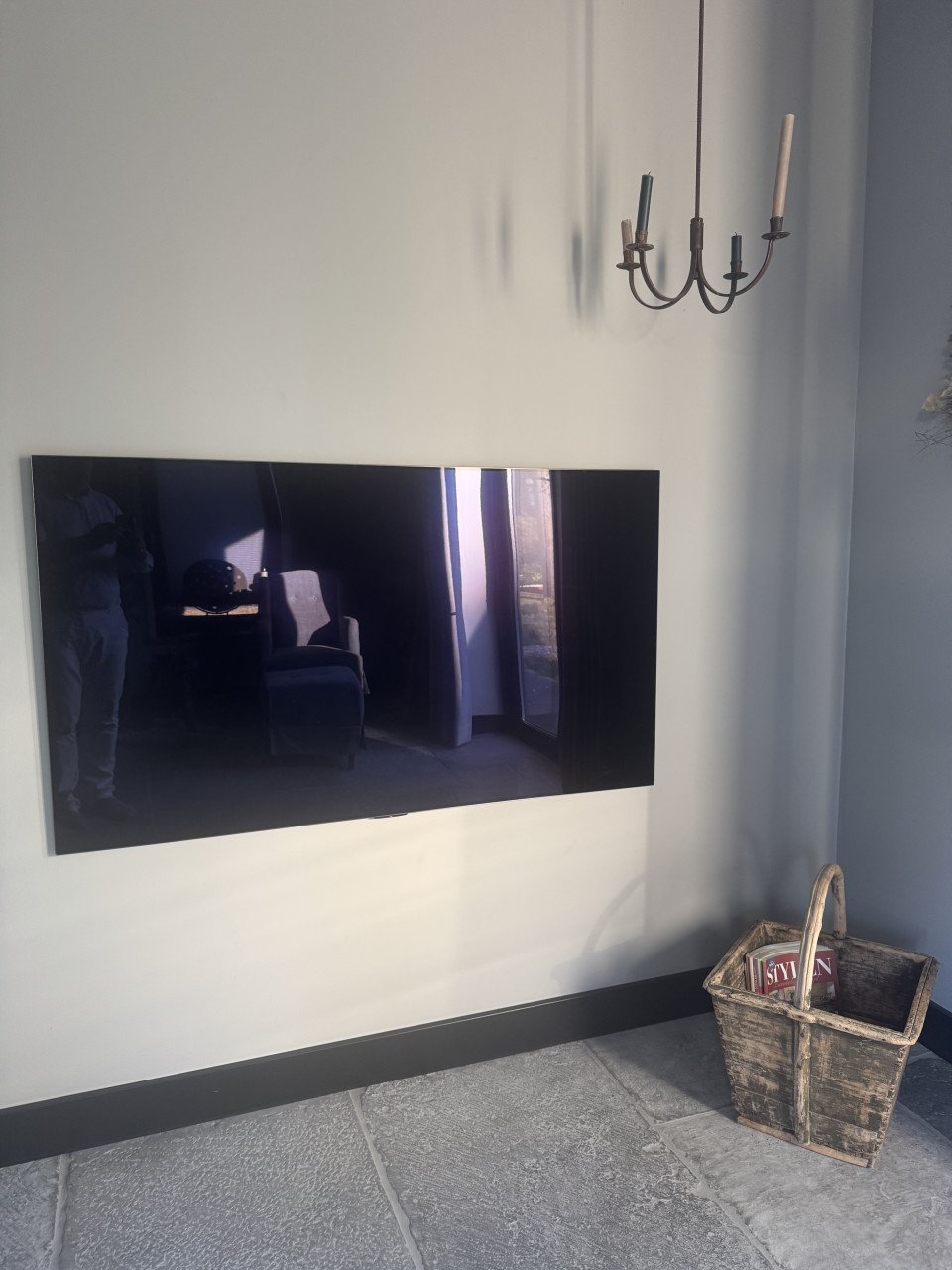 LG OLED TV 65 inch (165 cm)