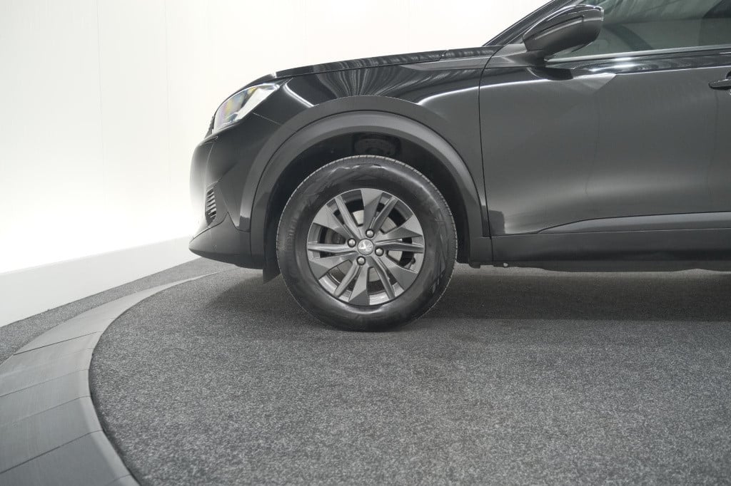 Peugeot 2008 puretech 130 eat8 active | parkeersensoren | navigatie | apple