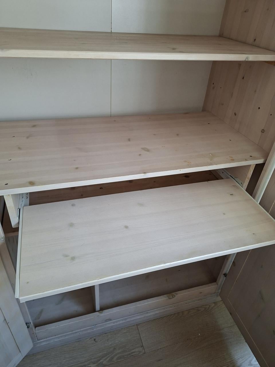 Hoge kast