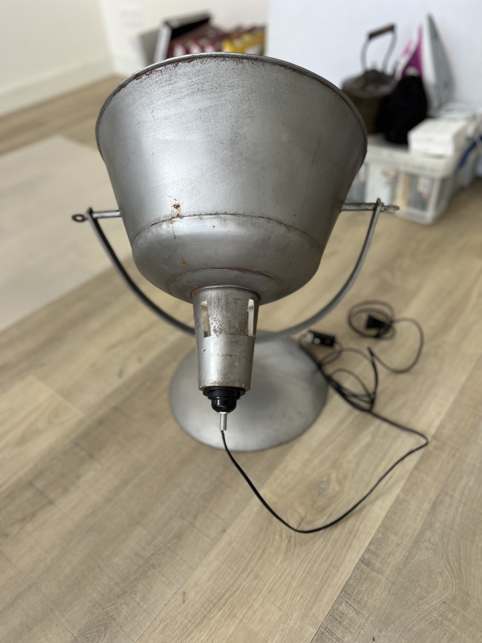 Industriële vloerlamp