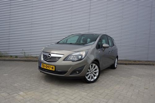 Opel Meriva 1.4 turbo cosmo airco / navi / cruise / stuur + stoelverw. / pd