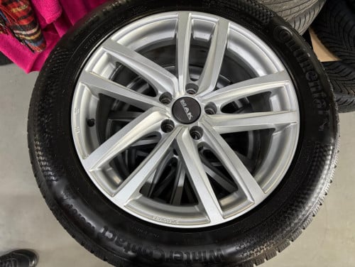 235/55/R18 H winterbanden met 18 inch velgen