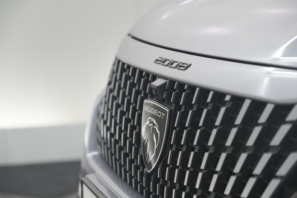 Peugeot 2008 hybrid 136 e-dcs6 allure | 360 camera | adaptieve cruise contr