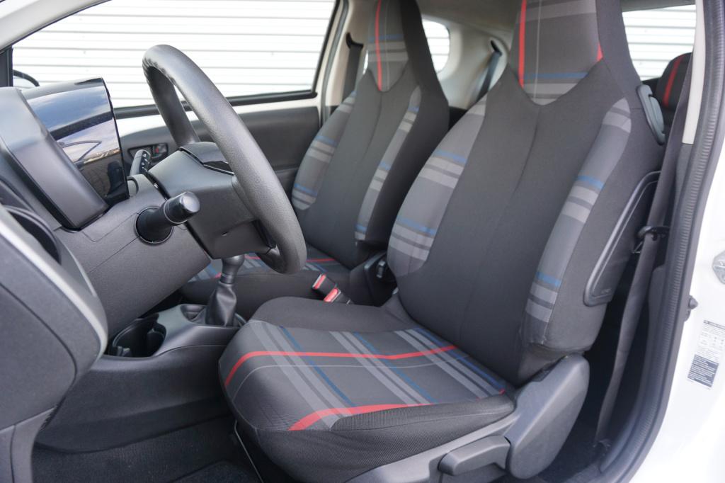 Peugeot 108 1.0 vti active airco / elektr. ramen / nap