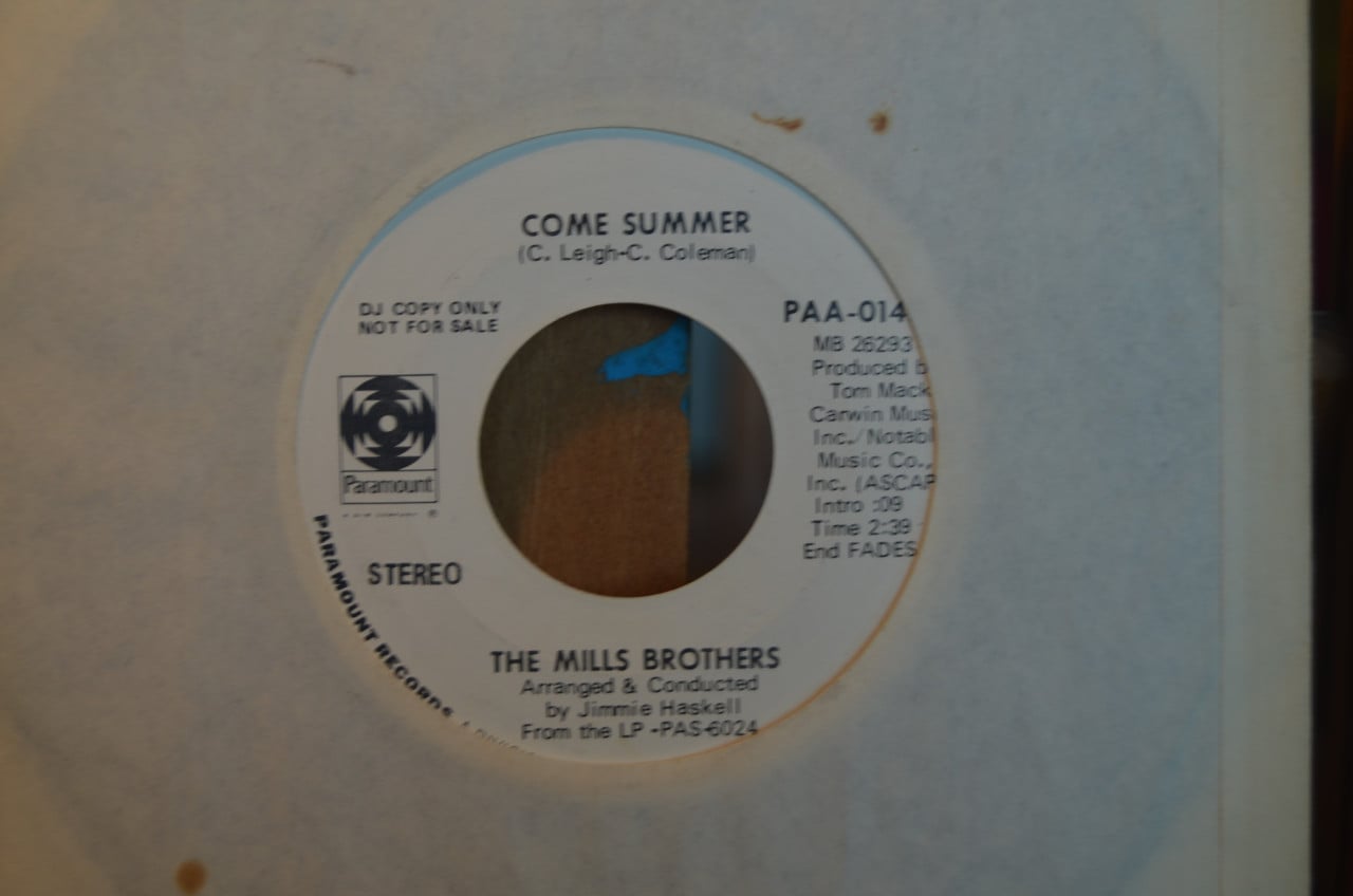 Bijzondere singles The Mills Brothers (Sample copies e.d.) (1)