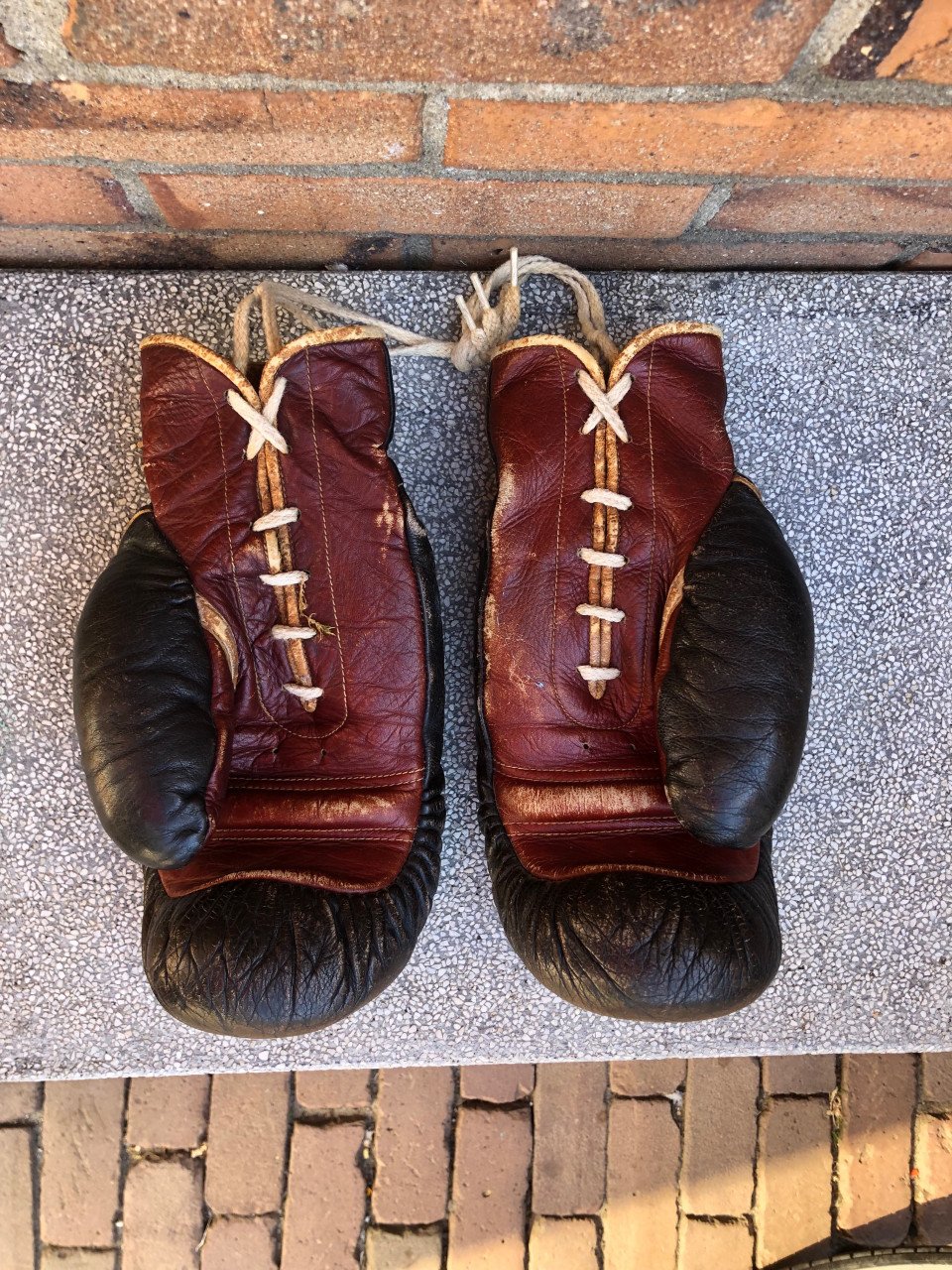 Vintage bokshandschoenen.