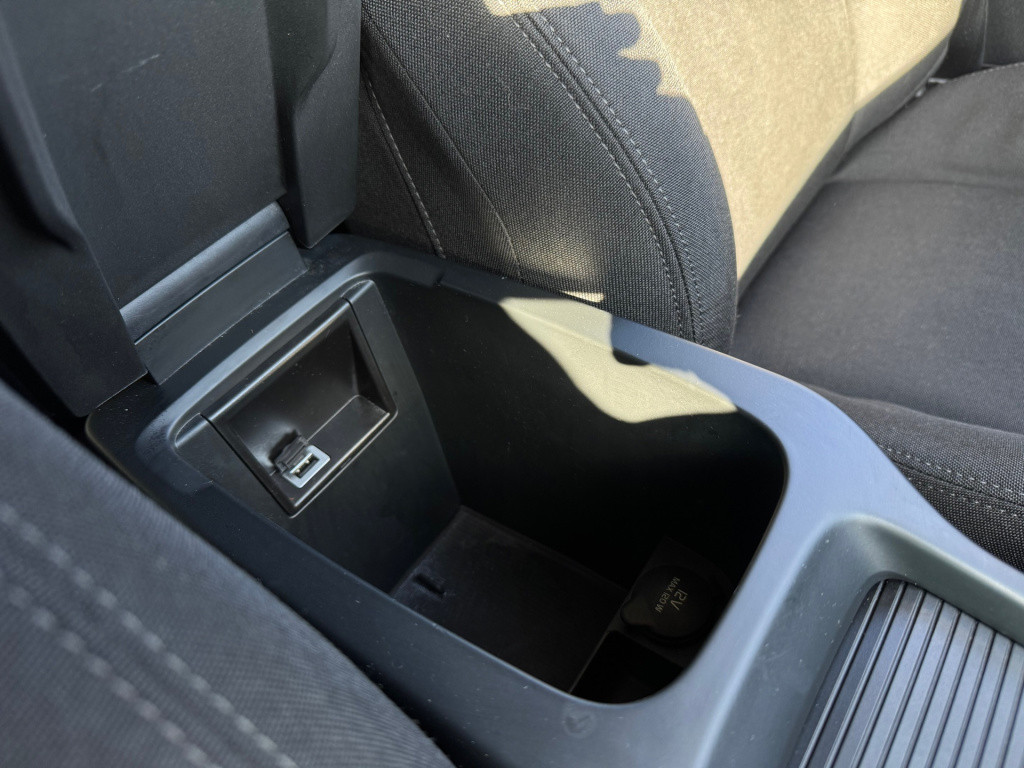 Volvo V40 2.0 t2 you! * cruise control * stoelverwarming * navigatie