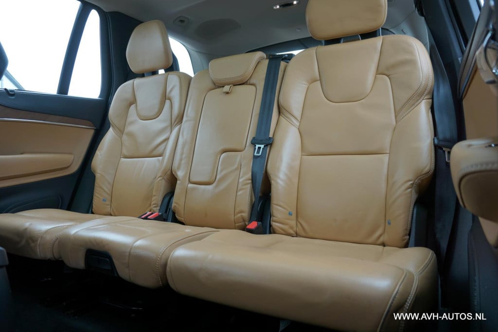 Volvo XC90 2.0 t8 twin engine awd momentum