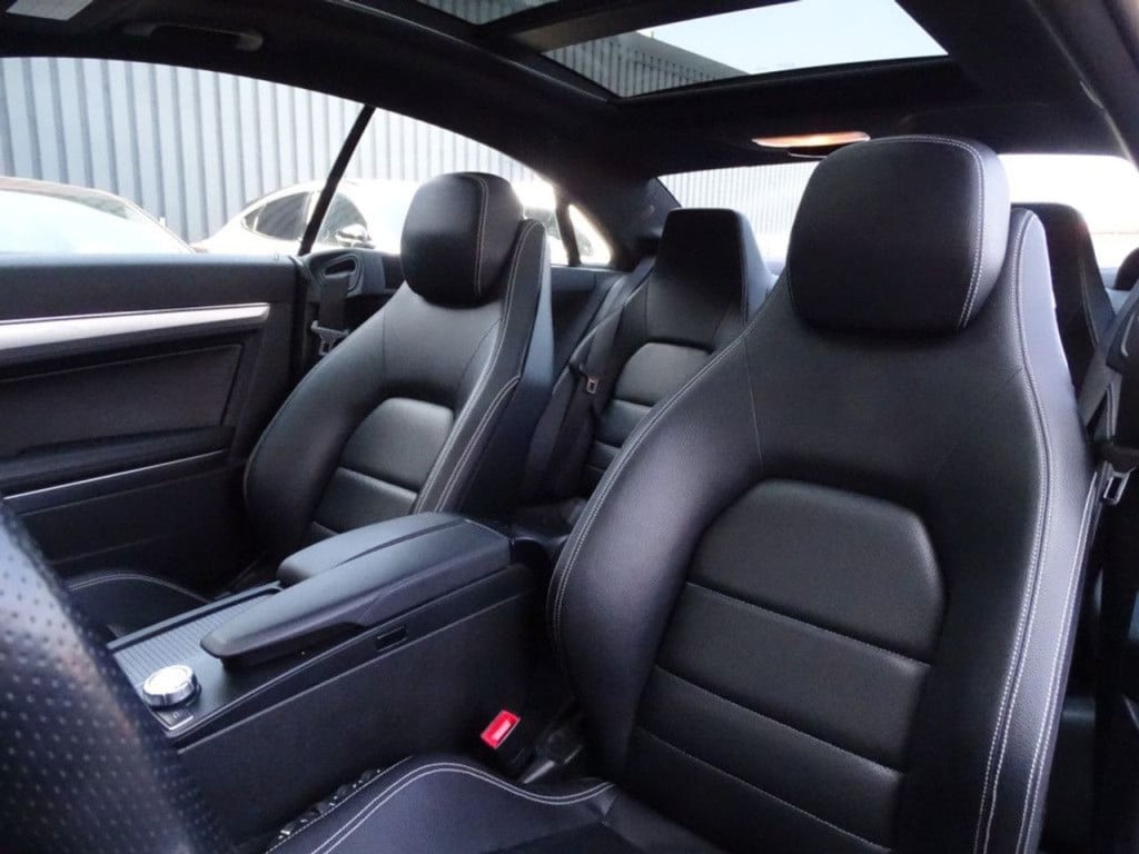 Mercedes-Benz E-Klasse coupé 200 cgi avantgarde amg pakket | harman/kardon 