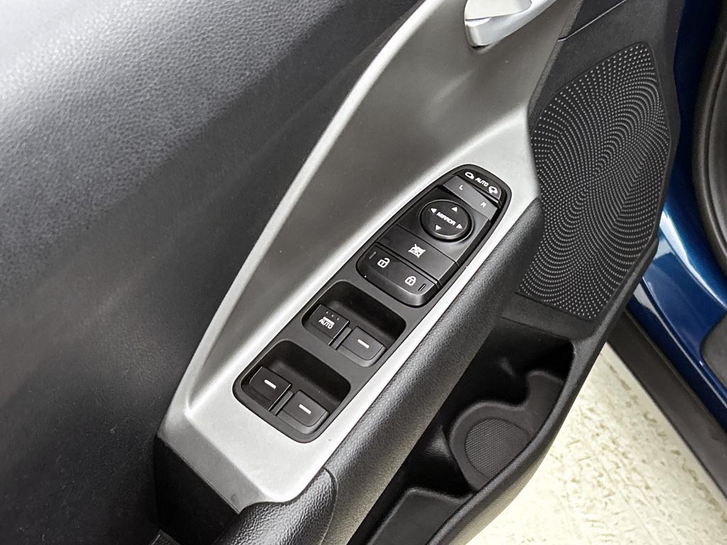 Kia Niro 1.6 gdi hybrid first edition